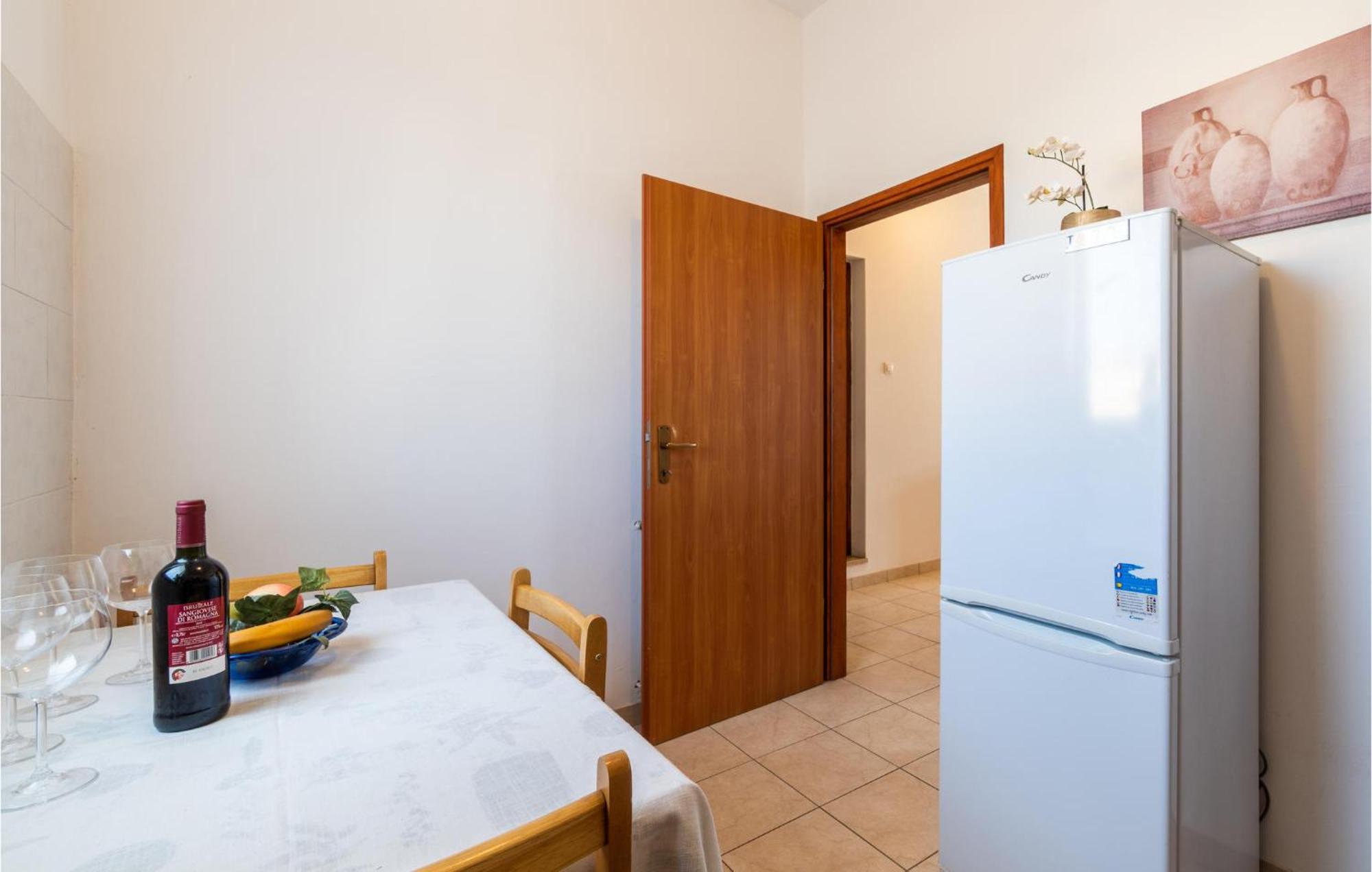 Awesome Apartment In Pula With Wifi Exterior foto